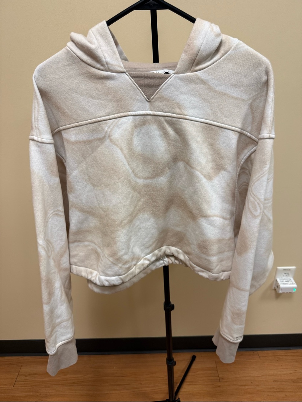 DSG/Twitch+Allison Collection Cropped Hoodie - L